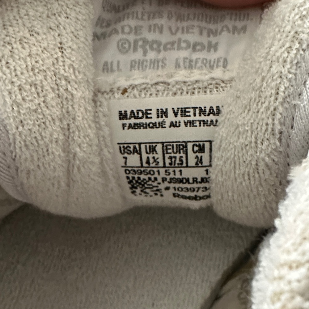 Reebok White Leather Trainers - Picture 2 of 8